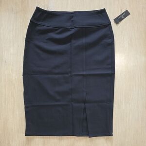 Worthington Black Pull-On Midi Pencil Skirt | Size M | Stretch | NWT